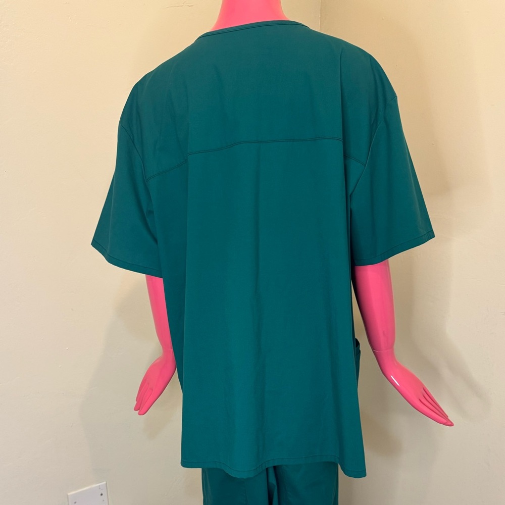 Cherokee Workwear Women’s Scrub Top | 2XL | Green V-Neck Medical Uniform - Picture 4 of 5